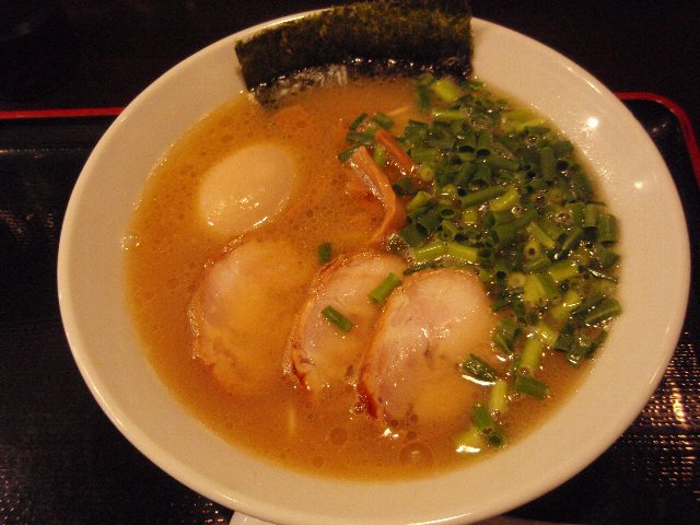 鶏丸ラーメン味付玉子