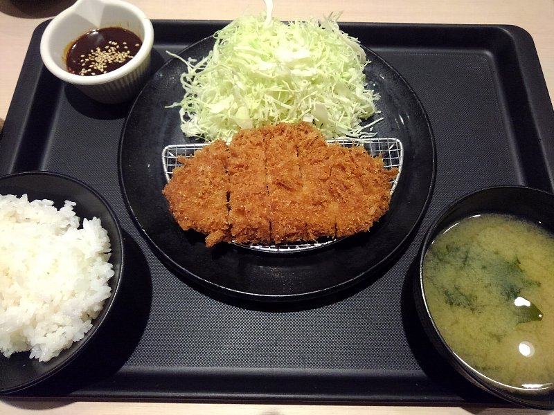 ロースかつ定食