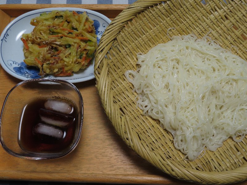 そうめんとかき揚げ