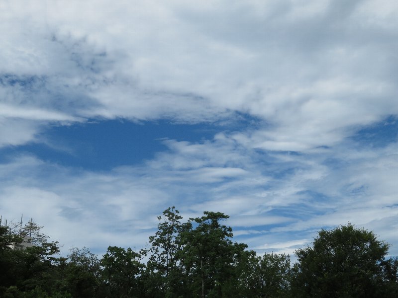 雲多めの空