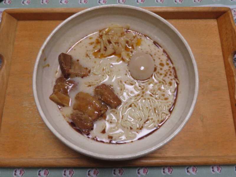 とんこつラーメン