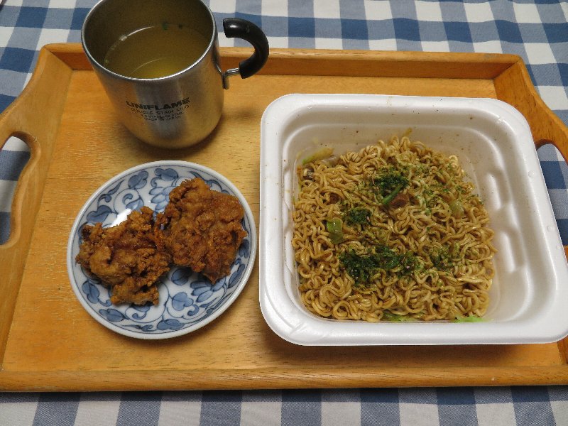 やきそば弁当とザンギ