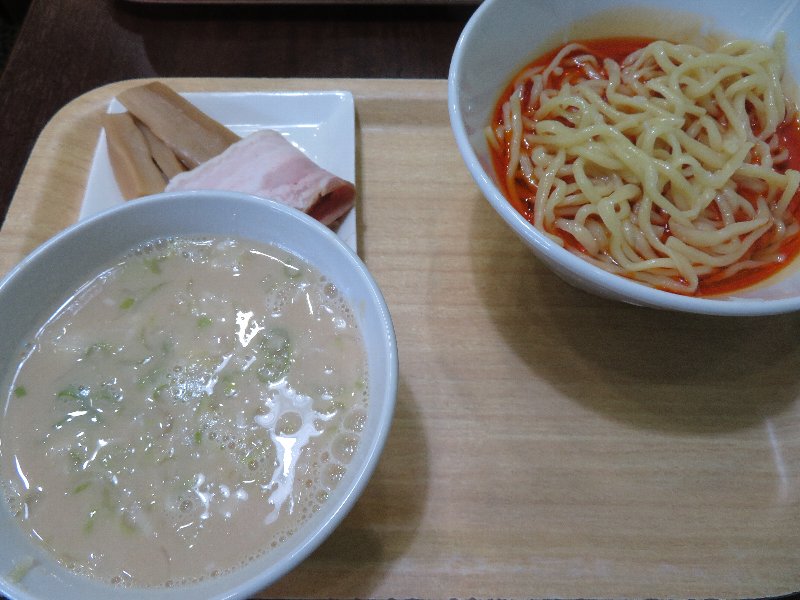 辣油水胡麻つけ麺